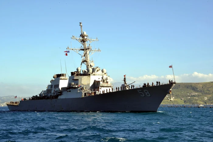 USS Laboon (DDG-58) FOTO U.S. Naval Forces Europe-Africa/U.S. Sixth Fleet/ Petty Officer 3rd Class Jeffrey Richardson