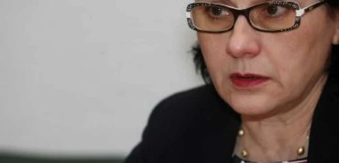 Legile Educaţiei se transformă în comisia Andronescu – Miclea