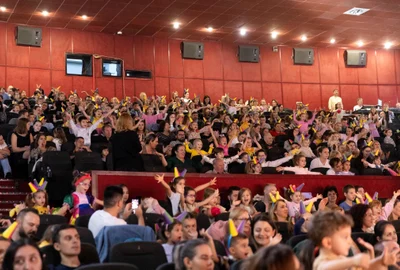 Peste 19.000 de părinți și copii au participat la spectacolele „Promisiunea Zurli”. Gașca Zurli pregătește un nou turneu dedicat mamelor FOTO: Zurli