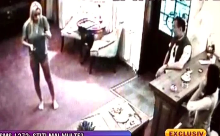 Simona Traşcă a fugit în chiloţi de Guţă (FOTO ACCES DIRECT)