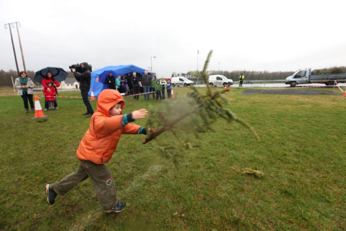 Toţi cei care vor să participe la concursul inedit, sunt aşteptaţi în parcul Drumul Taberei din Capitală.    FOTO - http://www.thejournal.ie