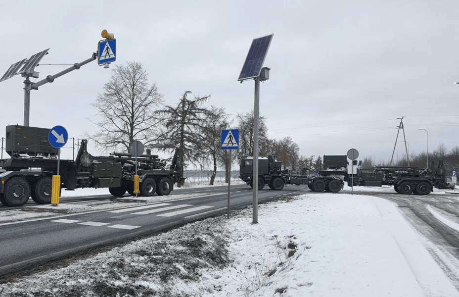 Polonia îşi mută rachetele Patriot la Varşovia
