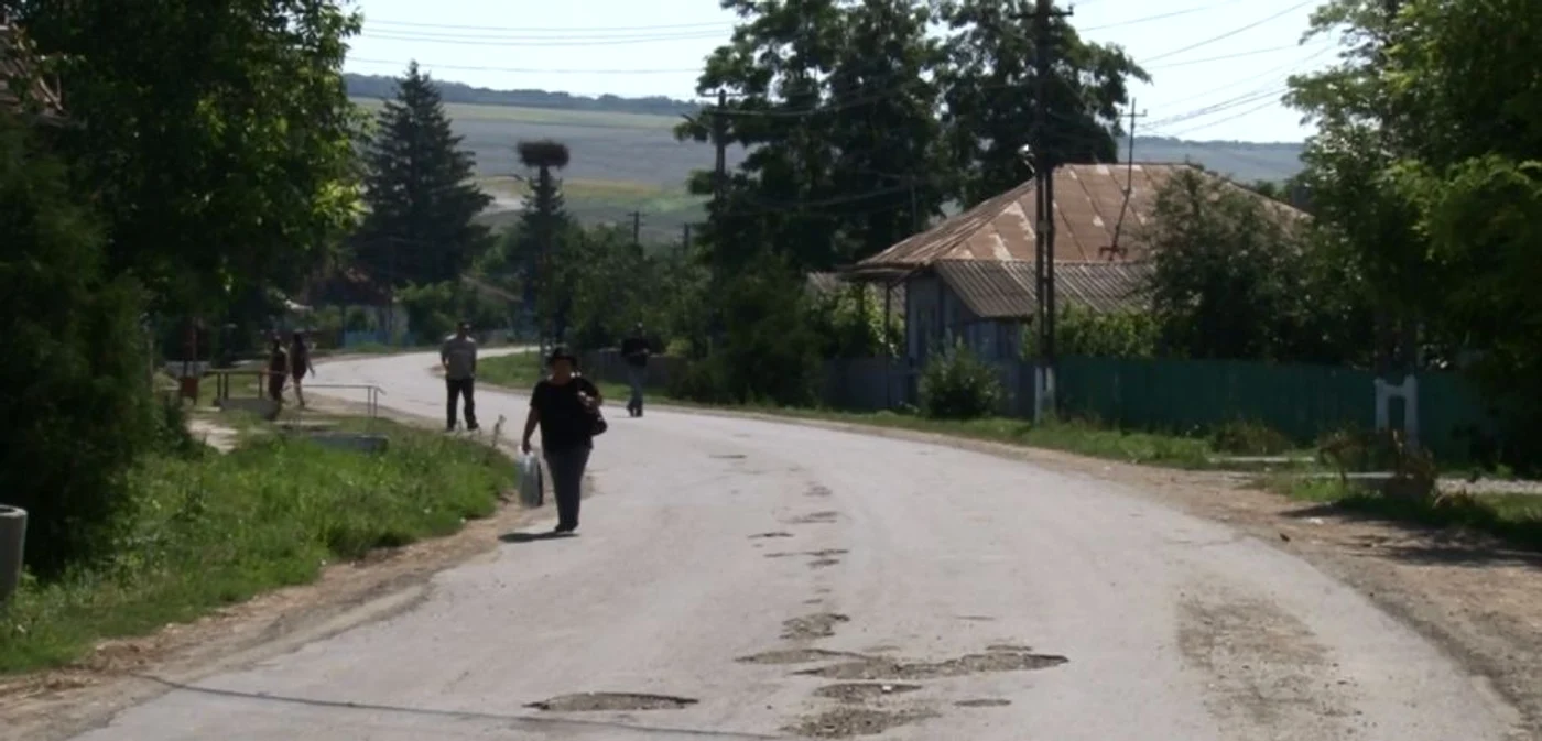 O porţiune din drumul strategic FOTO Cosmin Zamfirache