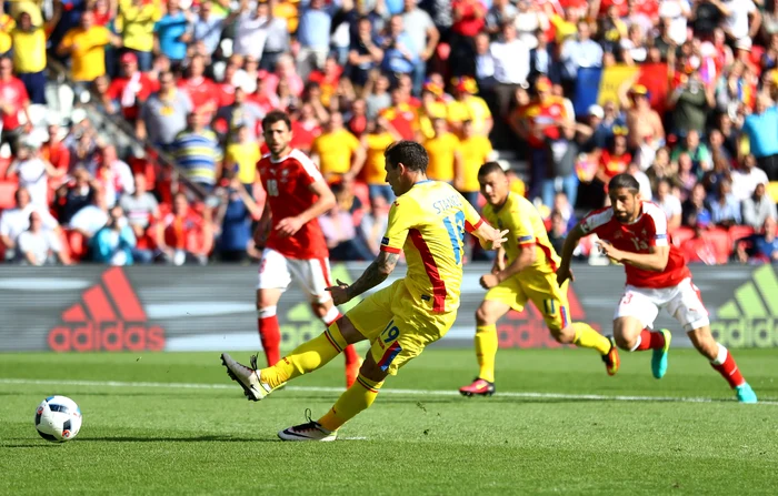 
    Bogdan Stancu execută din nou impecabil penalty-ul şi devine golgheterul acestui turneu final, cu două reuşiteFoto: Guliver/Gettyimages  