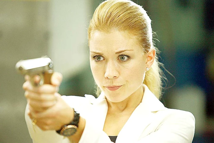 Filmul „Nașa”, din distribuția căruia fac parte Whitney Anderson și Dragoș Bucur