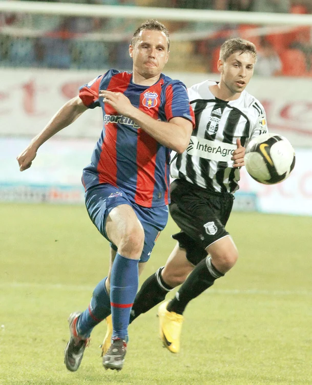 
    Noua achiziţie a celor de la ASA, Golanski, a evoluat în România doar la Steaua, echipă cu care se va înfrunta chiar pe 8 iulie, în SupercupăFoto: Mediafax   