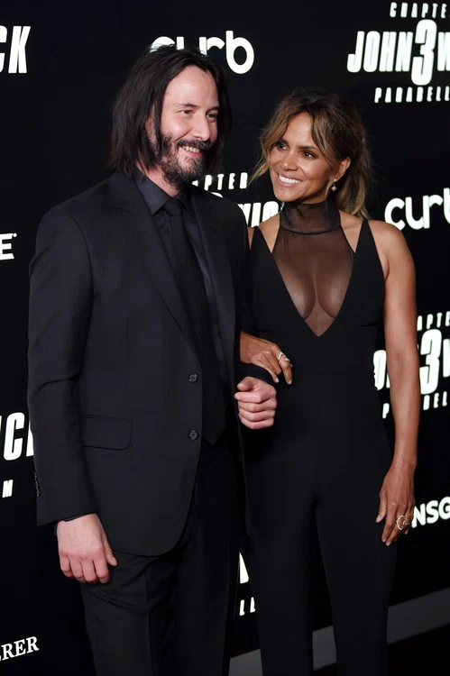 1 keanu reeves and halle berry 1 gettyimages 1142472605 jpg jpeg