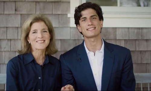 15 caroline kennedy si fiul ei jack schlossberg jpg jpeg