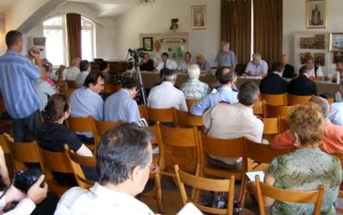 Râmnnicu Vâlcea: Preotul Dumitru Bălaşa, rememorat la Episcopie - Adevărul la minut