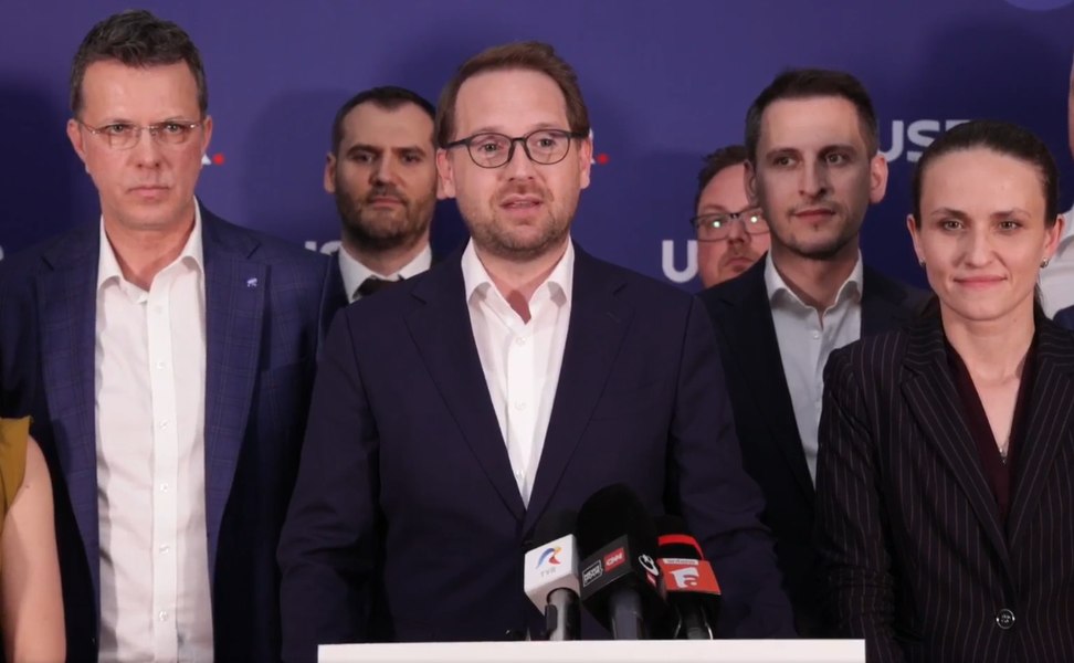 Reacția USR după primele exit poll-uri. Dominic Fritz: „Rezultatul Elenei Lasconi nu a fost o surpriză”