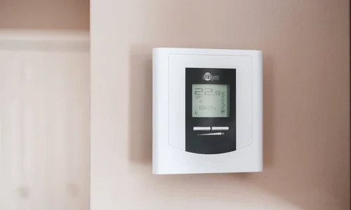 Avantajele instala╠årii unui termostat de perete pentru eficient╠ªa╠å energetica╠å jpg