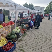 piata cu legume  jpeg