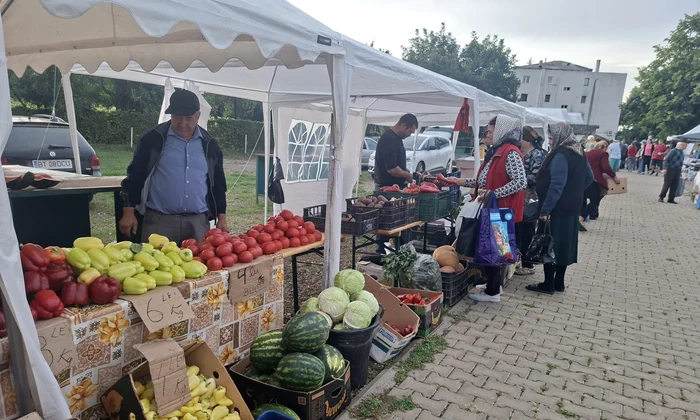 piata cu legume  jpeg