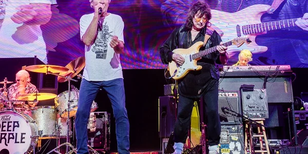 Ritchie Blackmore pe scena alaturi de Deep Purple FOTO X jpg