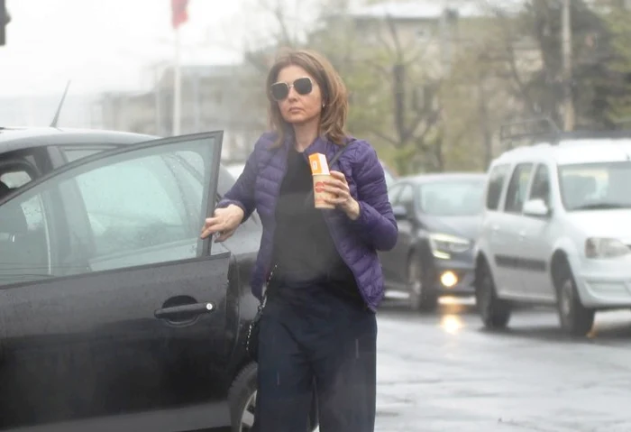 
    1991 Scena de dragoste dintre Oana Sârbu și Ștefan Bănică Jr  