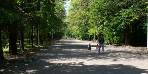 Parcul Monument rămâne în continuare cea mai mare zonă verde din oraş