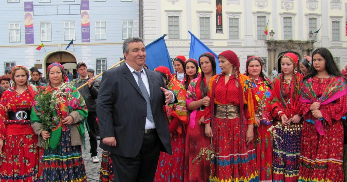 Cioabă le cere romilor să îşi declare 