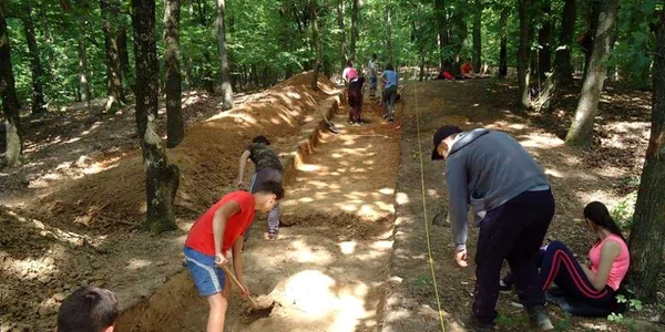 sapaturi arheologice la dealul camnin salaj