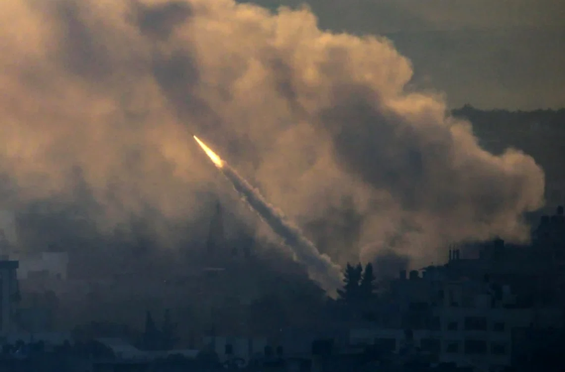 Hezbollah a lansat zeci de rachete către nordul Israelului - Foto Arhivă