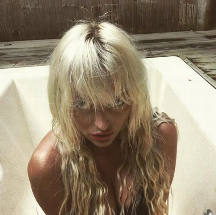 Delia a pozat în ipostaze extrem de îndrăzneţefoto: arhiva personală