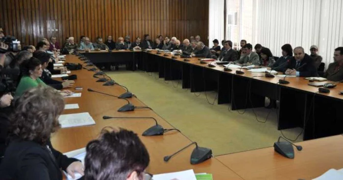 Şeful APIA a lipsit de la şedinţa Colegiului Prefectural