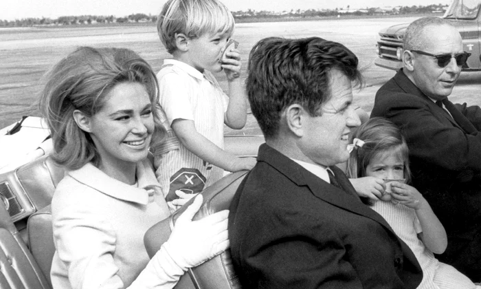 Joan Kennedy și Ted Kennedy   profimedia 0963706339 jpg