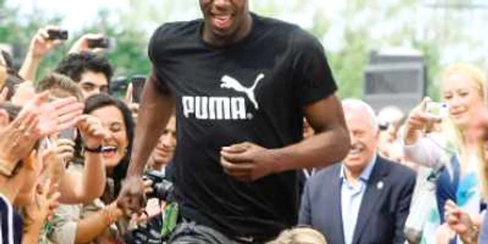 Usain Bolt s-a întrecut cu un puşti la Salonic