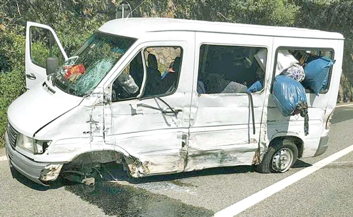 
    Microbuzul bulgăresc a fost primul lovit de autoutilitară  