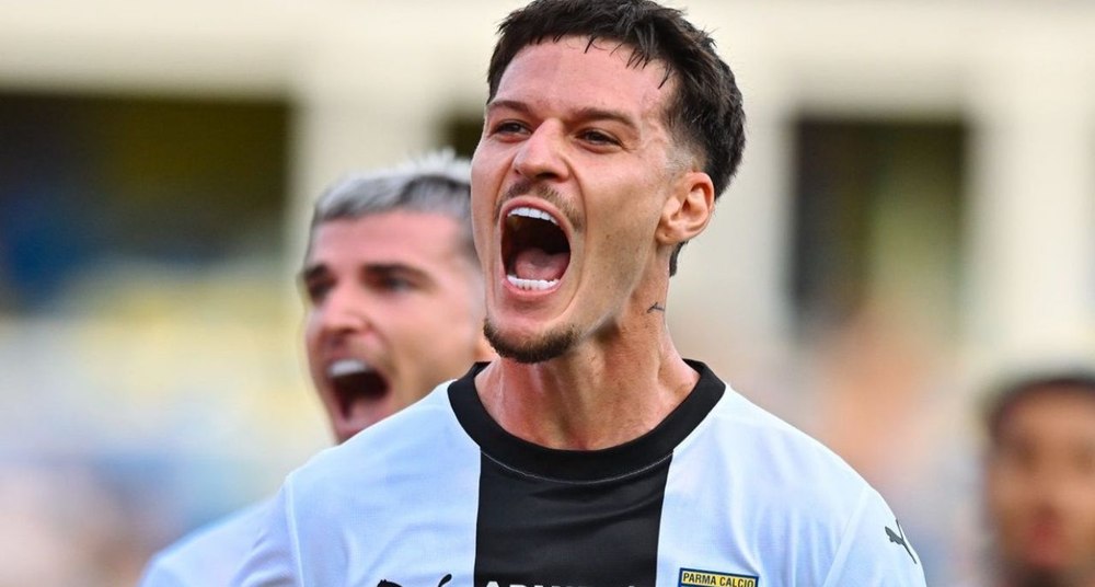 Dennis Man, gol senzațional la prima partidă a sezonului în Serie A. Isterie creată de reușita „omului meciului” VIDEO