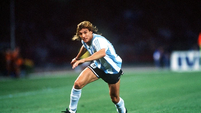 Caniggia, poreclit &quot;fiul vântului&quot;, în tricoul naţionalei Argentinei la Mondialul din Italia 1990, când sud-americanii au jucat finala