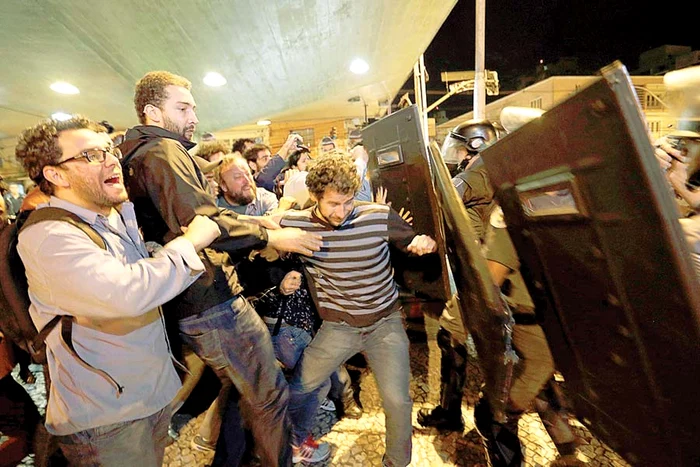 Oraşul de deschidere a Mondialului a fost ieri aruncat în haos