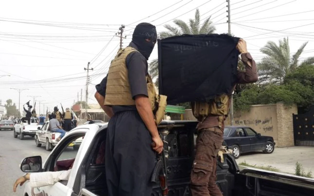 Irakul se confruntă cu cea mai gravă criză de la retragerea trupelor americane, în 2011, după ce insurgenţii din gruparea jihadistă „Statul Islamic în Irak şi Levant