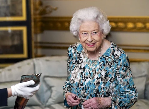 4 regina elisabeta ii jpg jpeg