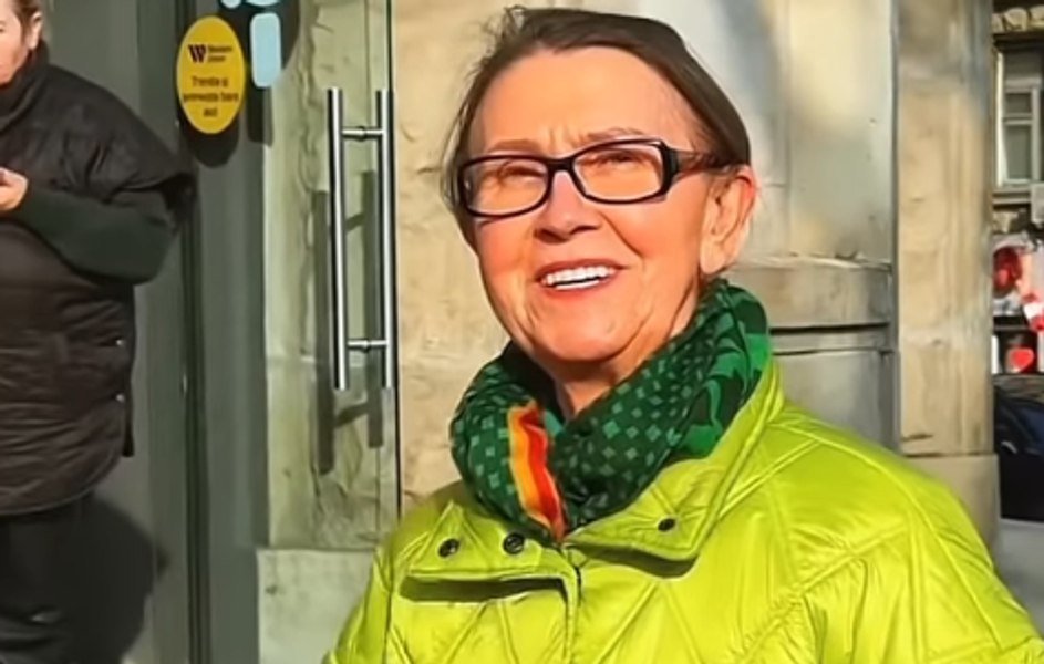 Răspunsul unei mari actrițe din R. Moldova i-a uns la suflet pe toți. Întrebată în rusă care e piesa preferată, a cântat „Noi suntem români”