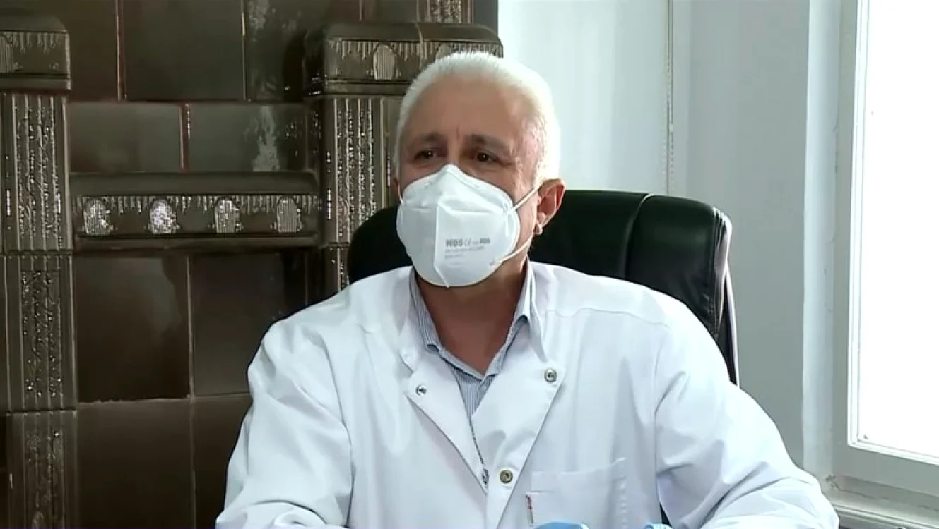 Mustafa Hamoud, medic de familie în localitatea ieşeană Osoi   FOTO digi24.ro