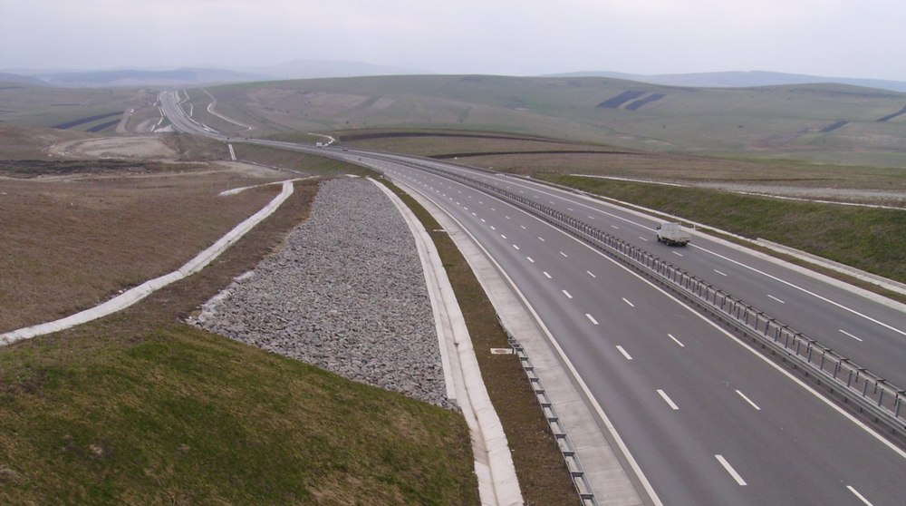 Un șofer a dat peste cap radarul poliției. Cu ce viteză circula pe Autostrada A3
