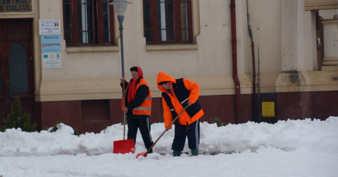Zăpada a fost îndepărtată