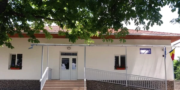 scoala capud alba