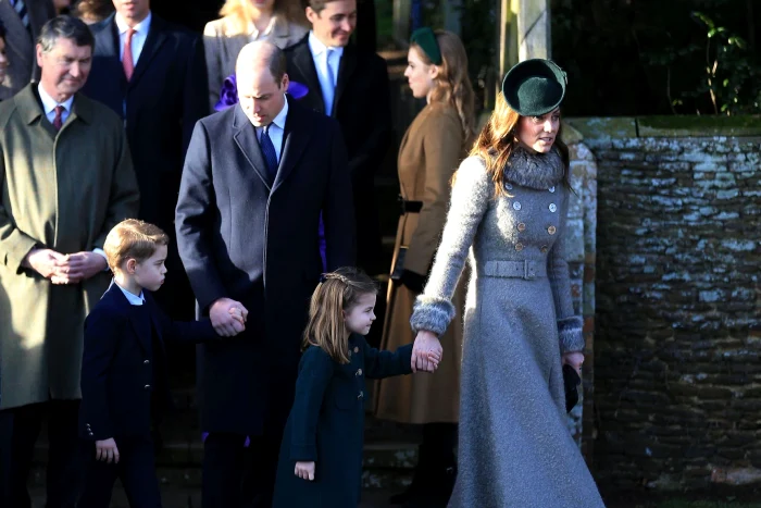 Kate Middleton regeretă că a ales această ținută pentru Crăciunul anului 2019 / foto: GettyImages