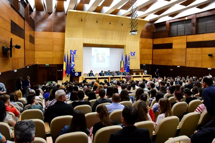 Andrei Pleşu primeşte titlul de Doctor Honoris Causa al UVT