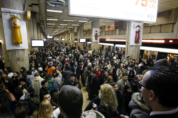 Metroul bucureştean are peste 600.000 de clienţi zilnic