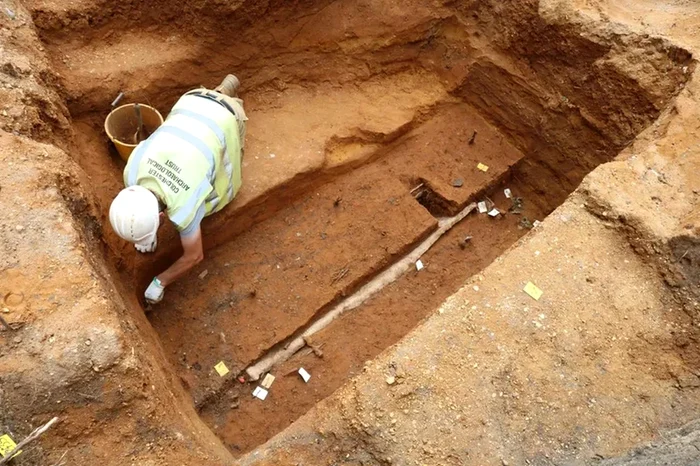 Situl unde a fost descoperit sicriul din epoca romană (© Colchester Archaeological Trust)