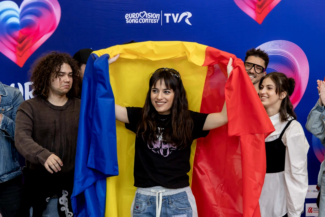 Delegaţia României la Eurovision a plecat la Viena; Alexandra Căpitănescu FOTO Inquam / Ovidiu Micsik