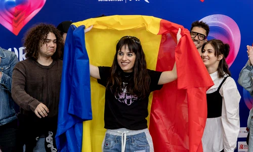 Delegaţia României la Eurovision a plecat la Viena; Alexandra Căpitănescu FOTO Inquam / Ovidiu Micsik