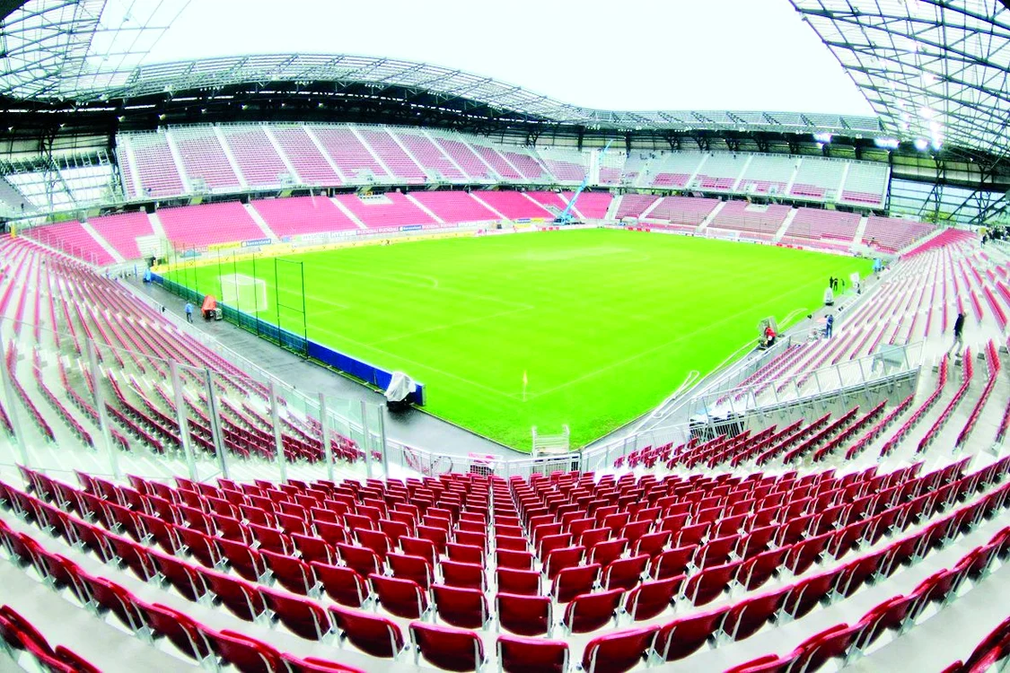 Stadionul a costat  66 de milioane €