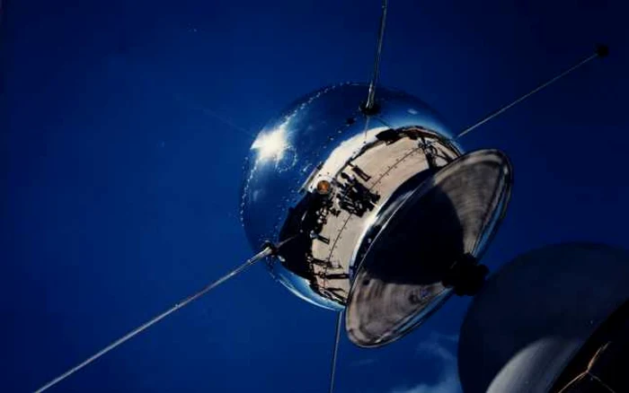Satelitul rusesc s-a „ciodănit“ cu resturile celui din China.