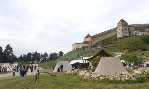 Invazie vikingă în Transilvania sau cum devine Cetatea Râşnovului un obiectiv turistic de neratat jpeg