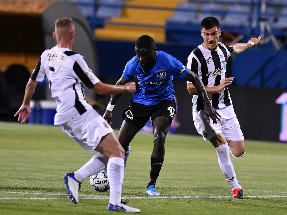 
    Astra Giurgiu și FC Viitorul se confruntă cu numeroase cazuri de COVID-19Foto: sportpictures.eu  