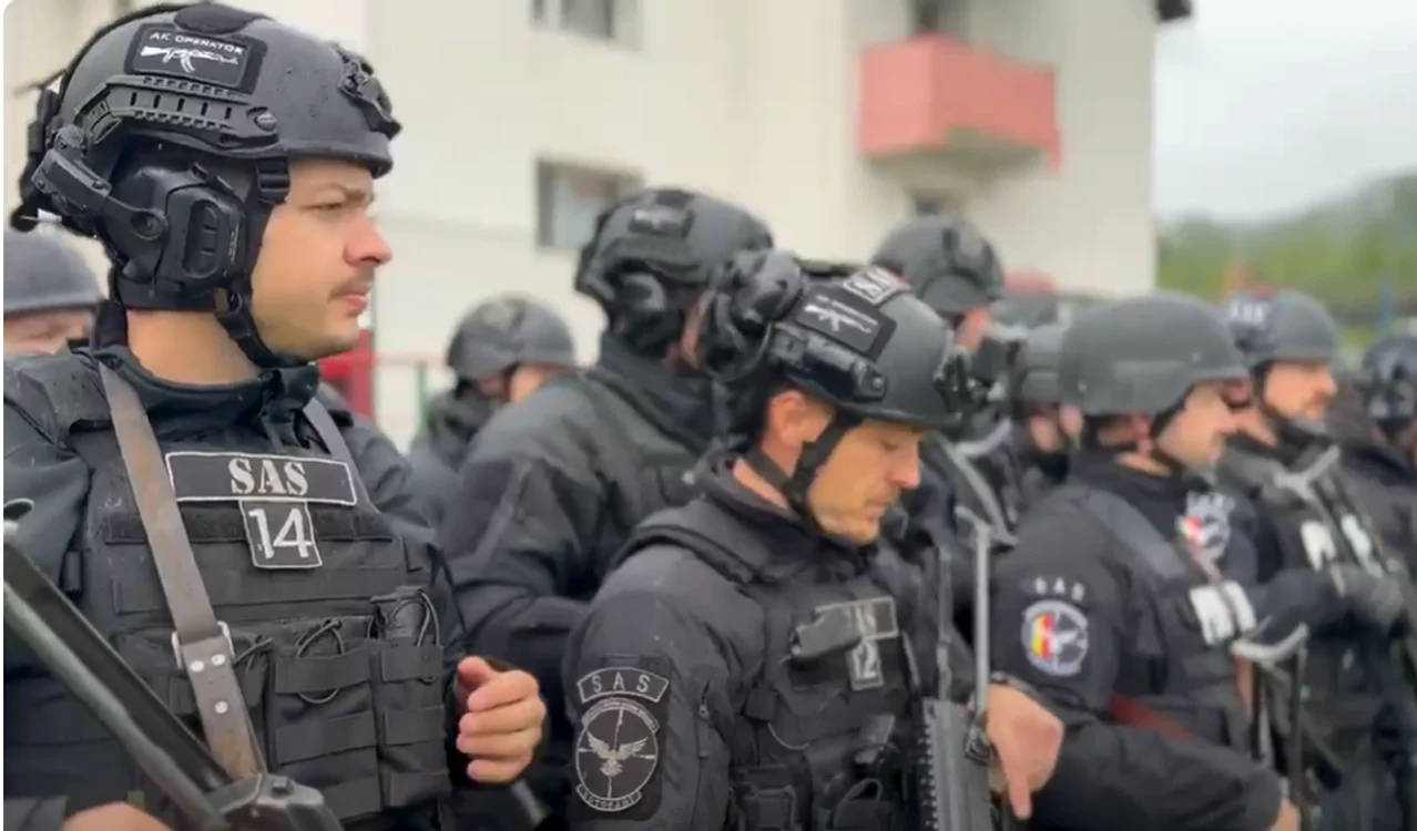 La exercițiu participă forţe speciale din trei țări. FOTO captură video YouTube Botoșani 24