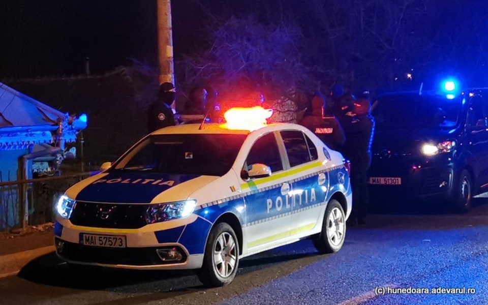 Un tânăr a pierdut 40.000 de euro la păcănele, banii familiei. Ce a făcut pentru a ascunde paguba
